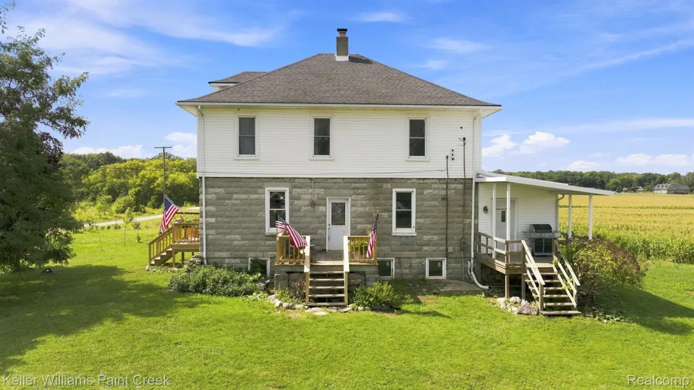 8850 Lohr Road Greenwood Township, MI 48006