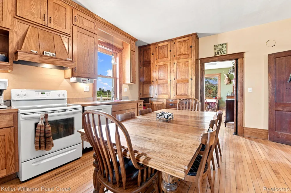8850 Lohr Road Greenwood Township, MI 48006