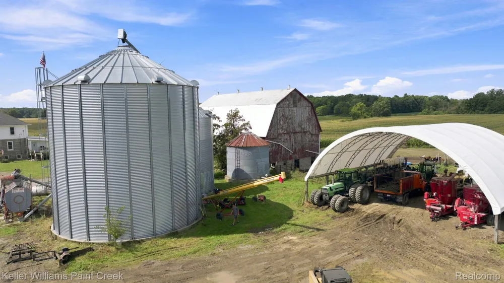 8850 Lohr Road Greenwood Township, MI 48006
