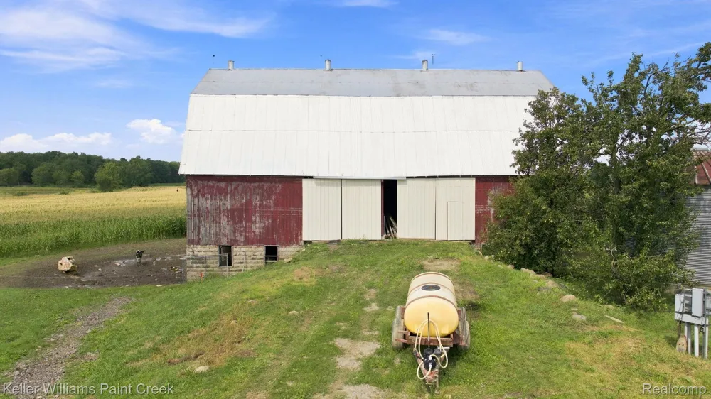 8850 Lohr Road Greenwood Township, MI 48006