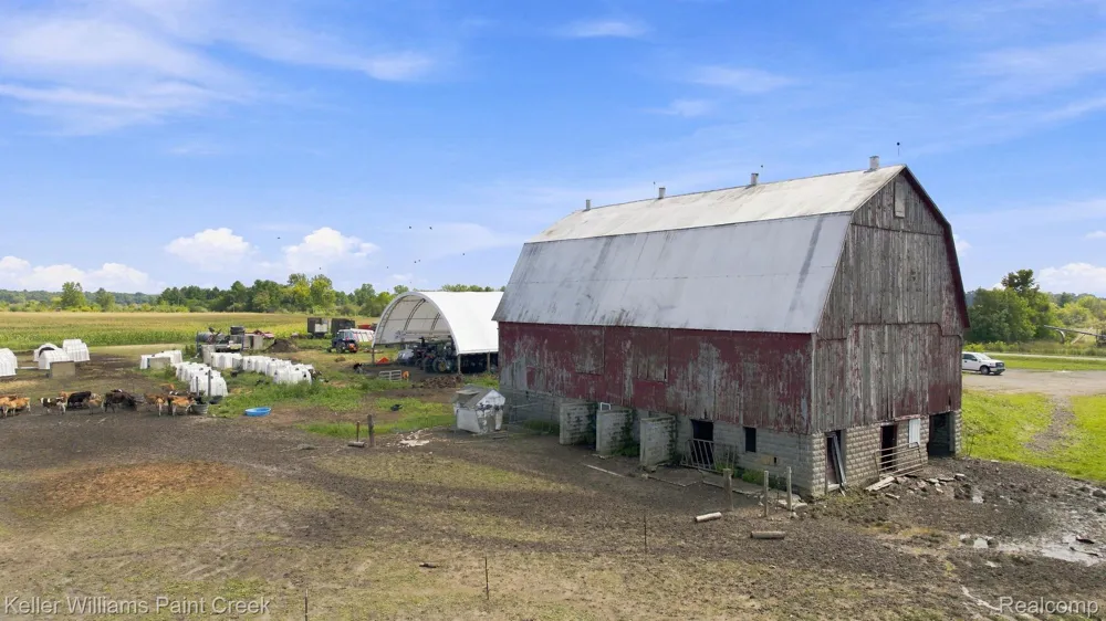 8850 Lohr Road Greenwood Township, MI 48006