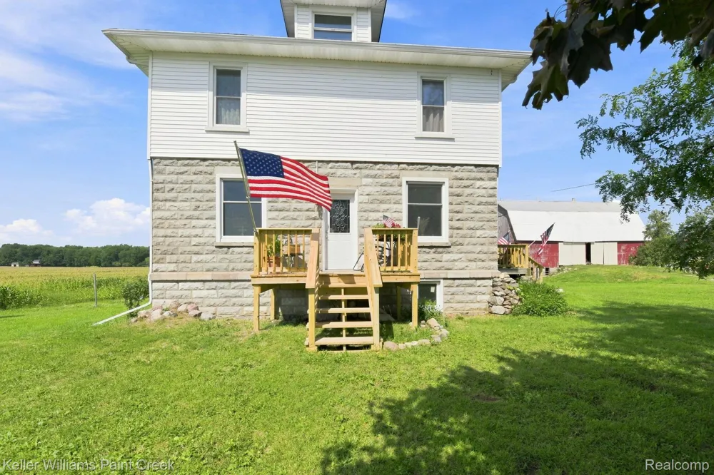 8850 Lohr Road Greenwood Township, MI 48006