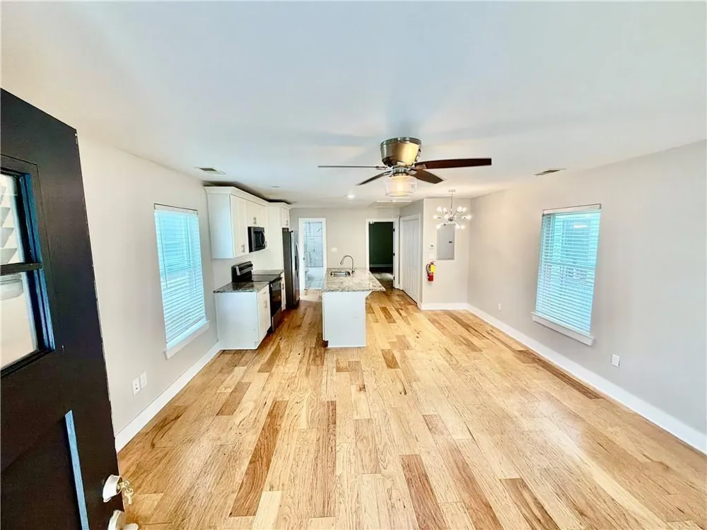 946 Hubbard Street SW Atlanta, GA 30310