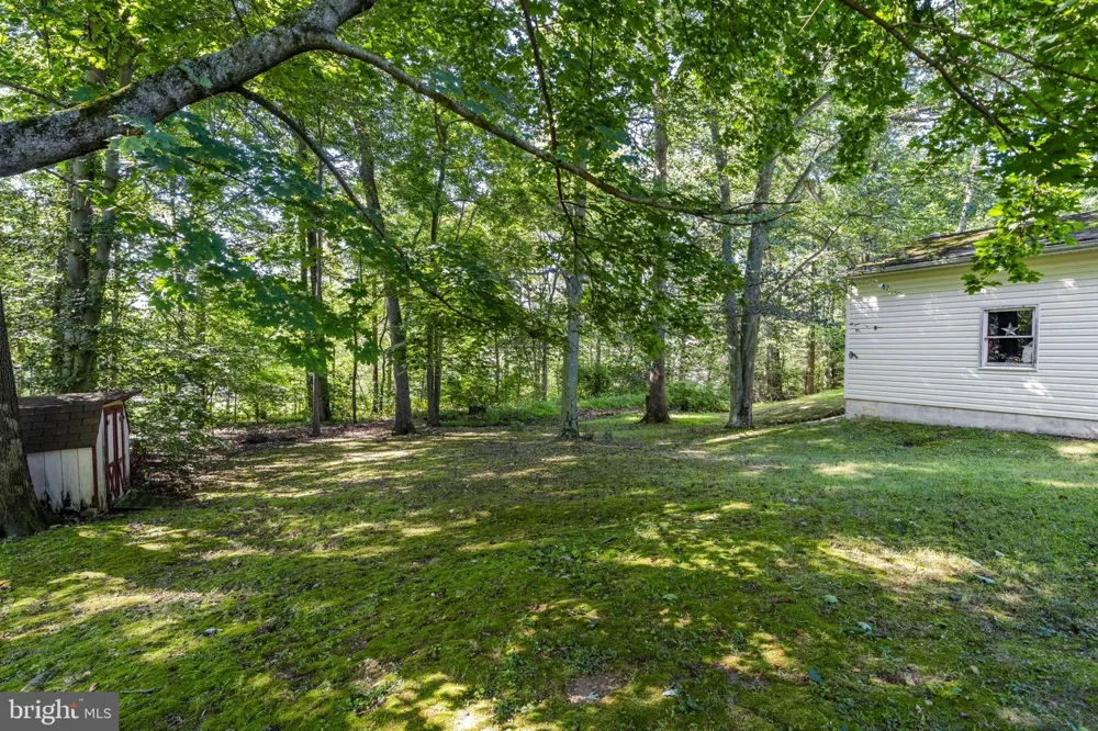 901 NARVON ROAD Narvon, PA 17555