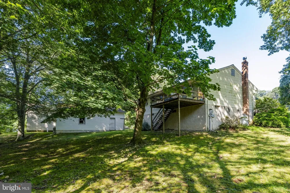 901 NARVON ROAD Narvon, PA 17555