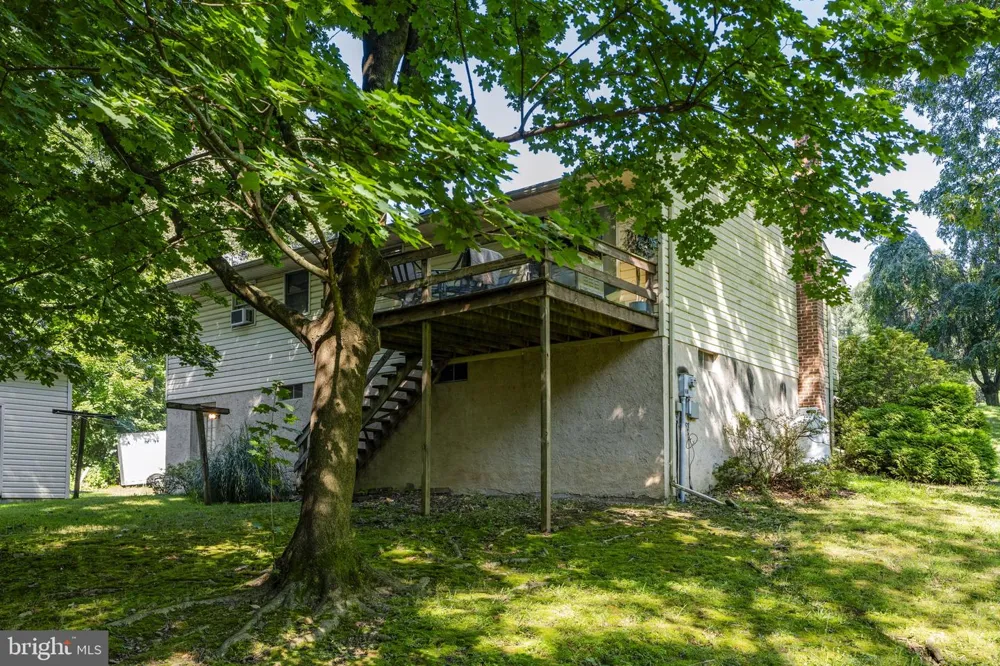 901 NARVON ROAD Narvon, PA 17555