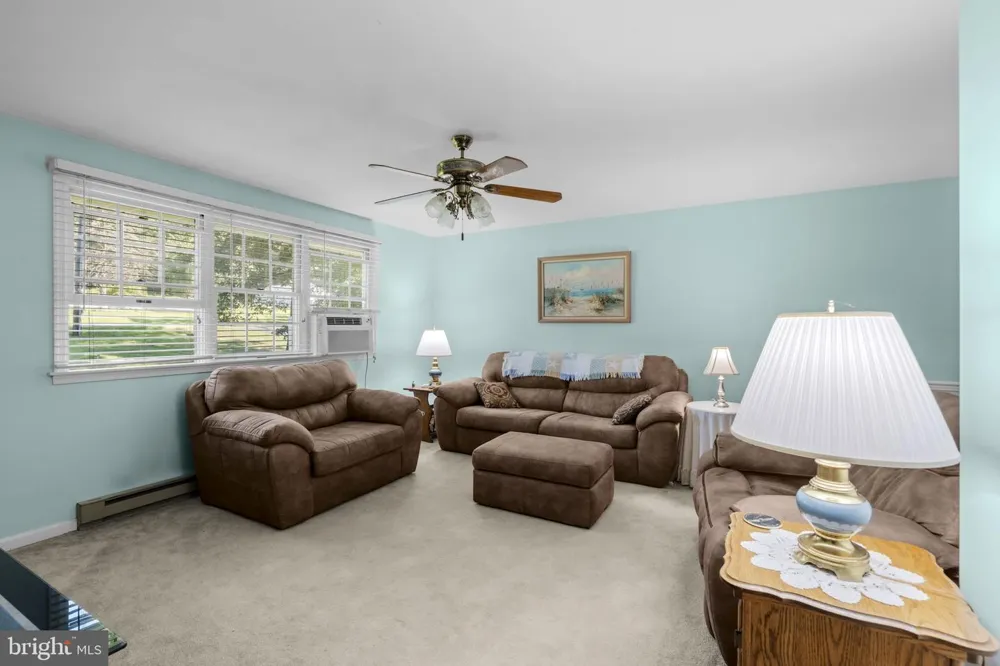 901 NARVON ROAD Narvon, PA 17555