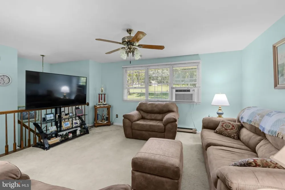 901 NARVON ROAD Narvon, PA 17555