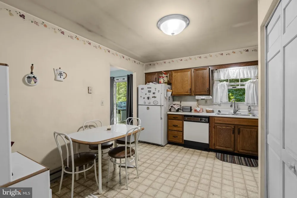 901 NARVON ROAD Narvon, PA 17555