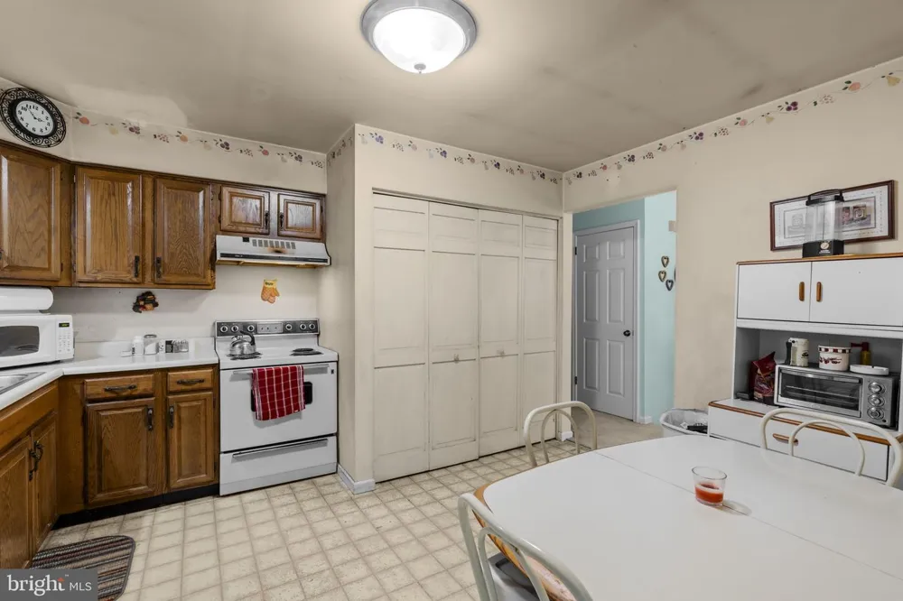 901 NARVON ROAD Narvon, PA 17555