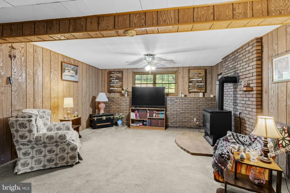 901 NARVON ROAD Narvon, PA 17555