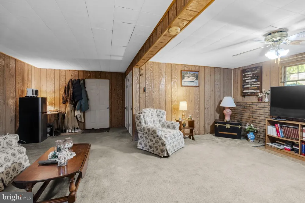 901 NARVON ROAD Narvon, PA 17555
