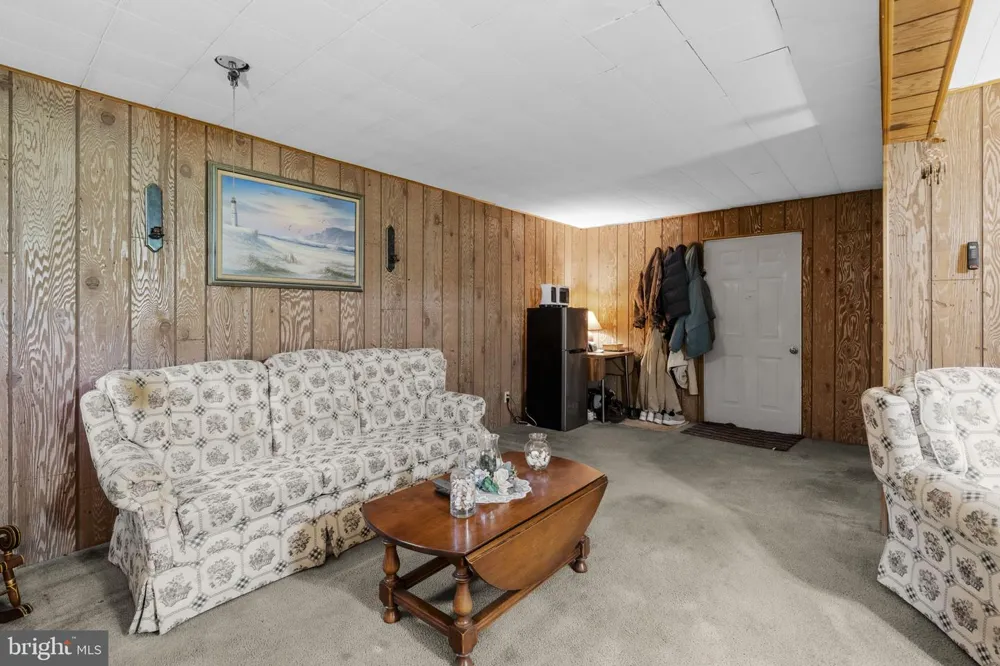 901 NARVON ROAD Narvon, PA 17555