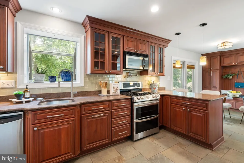 9202 SETTER PLACE Springfield, VA 22153