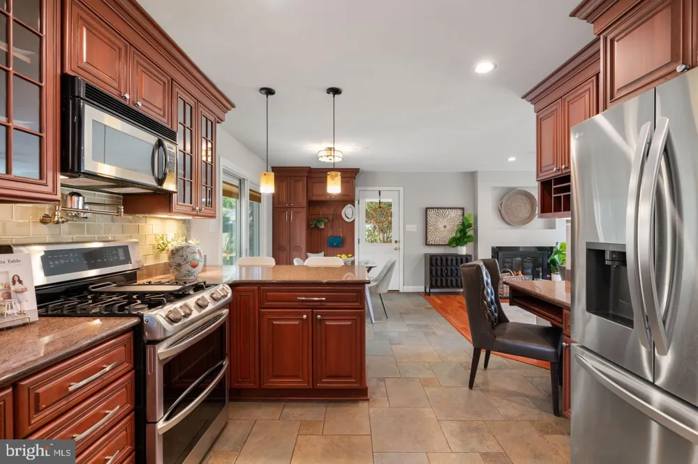 9202 SETTER PLACE Springfield, VA 22153