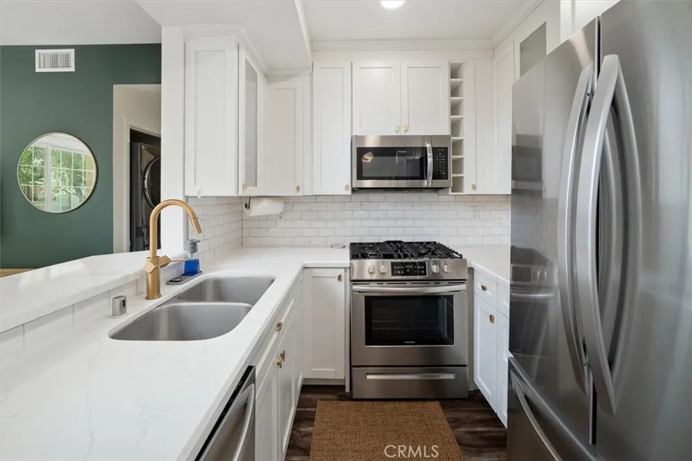 24121 Del Monte Drive #133 Valencia, CA 91355