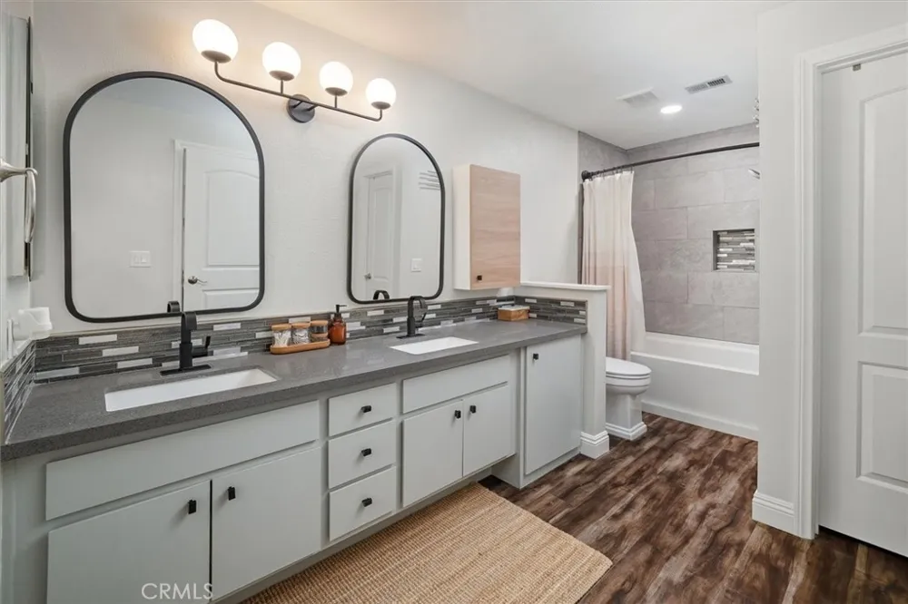 24121 Del Monte Drive #133 Valencia, CA 91355