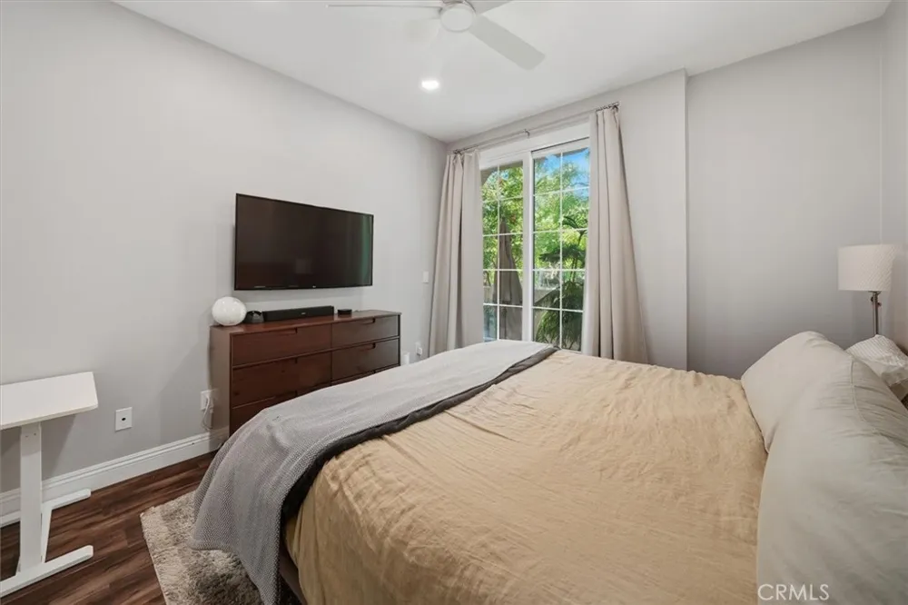 24121 Del Monte Drive #133 Valencia, CA 91355
