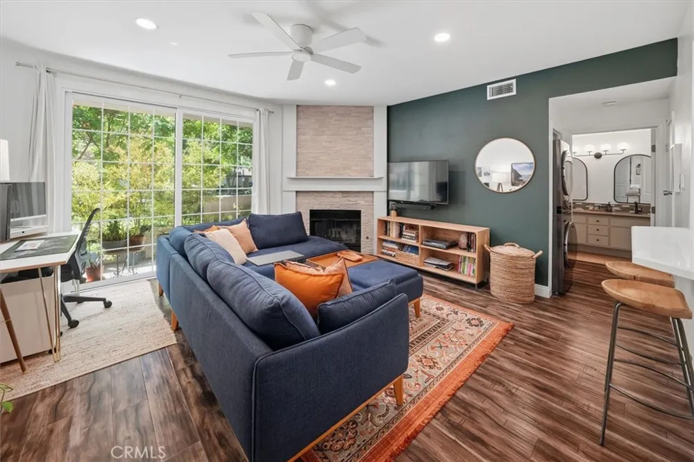 24121 Del Monte Drive #133 Valencia, CA 91355