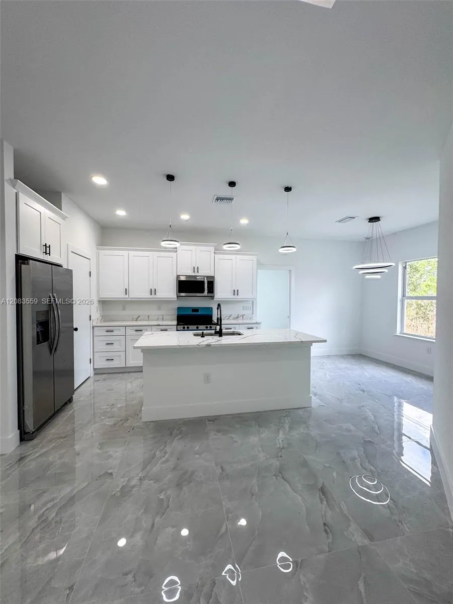 852 Belden Ave Lehigh Acres, FL 33974