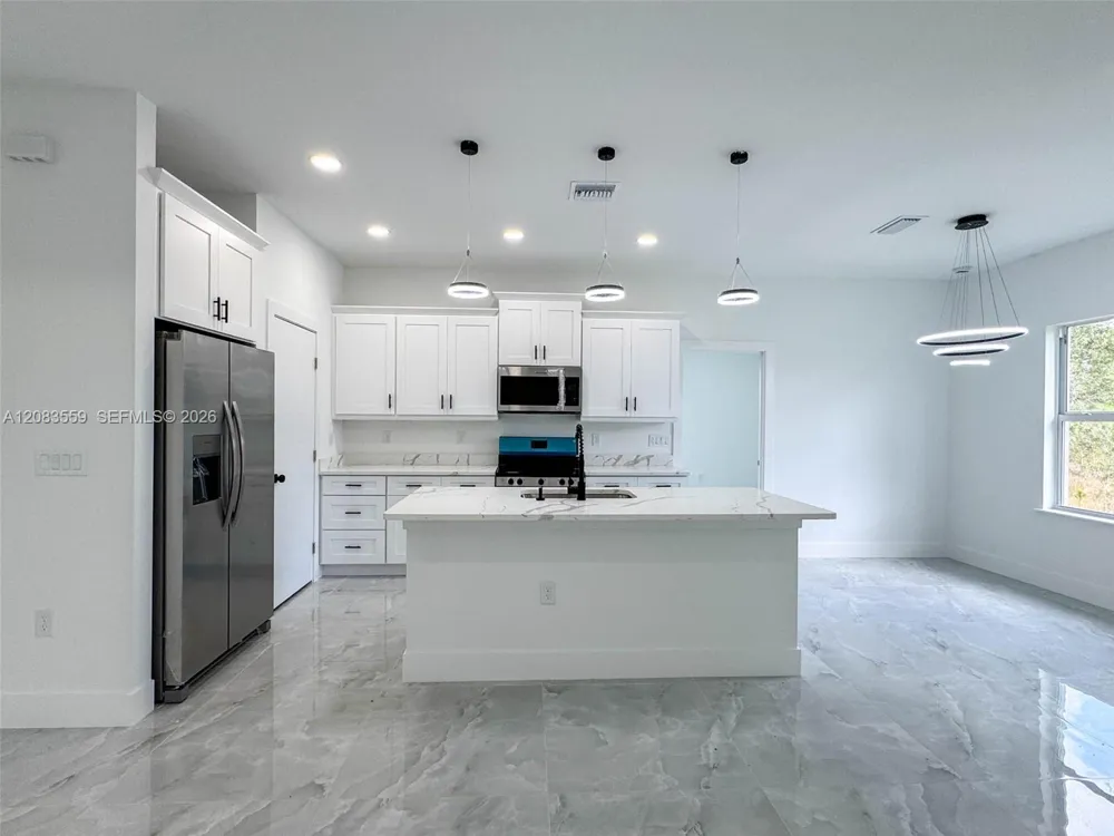 852 Belden Ave Lehigh Acres, FL 33974