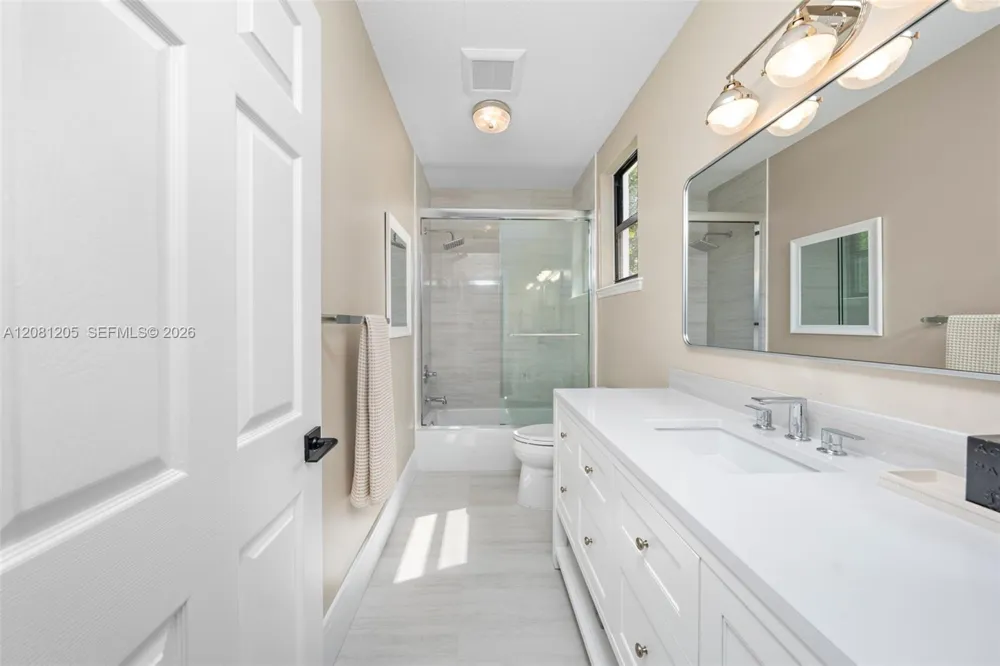 7250 SW 99th St Pinecrest, FL 33156