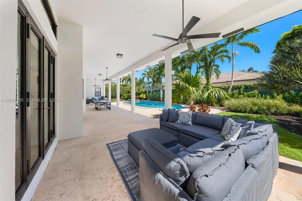 7250 SW 99th St Pinecrest, FL 33156