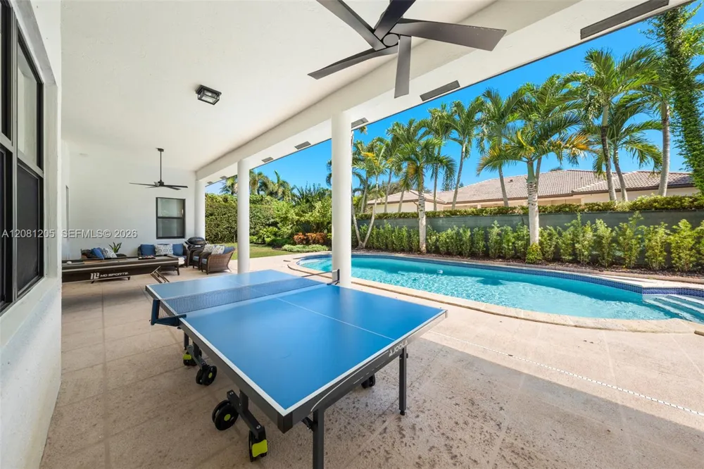 7250 SW 99th St Pinecrest, FL 33156