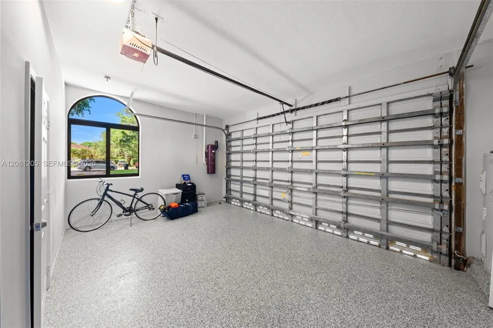 7250 SW 99th St Pinecrest, FL 33156