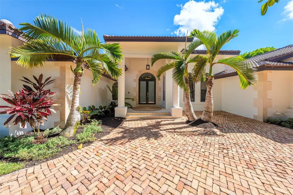 7250 SW 99th St Pinecrest, FL 33156