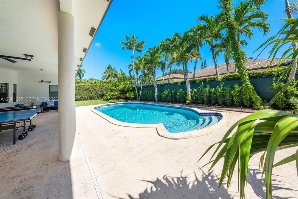 7250 SW 99th St Pinecrest, FL 33156
