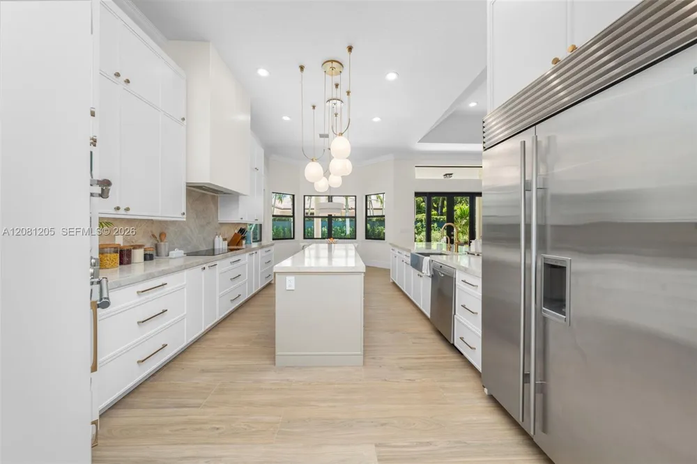 7250 SW 99th St Pinecrest, FL 33156