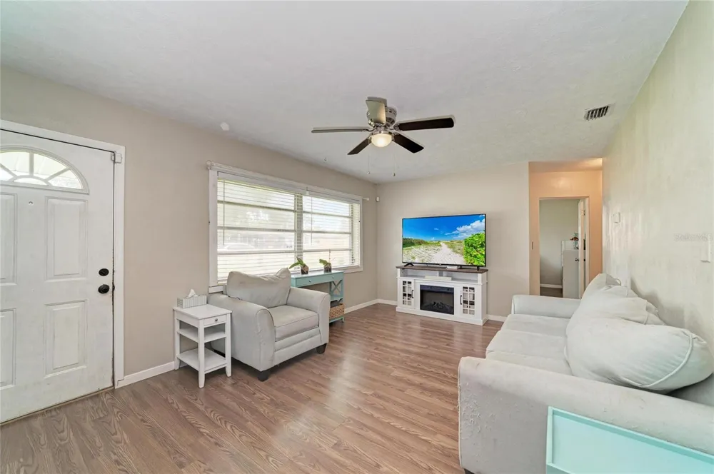 5423 21ST STREET W Bradenton, FL 34207