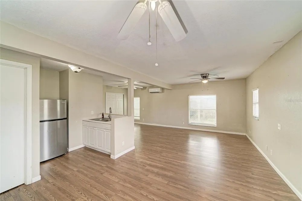 5423 21ST STREET W Bradenton, FL 34207