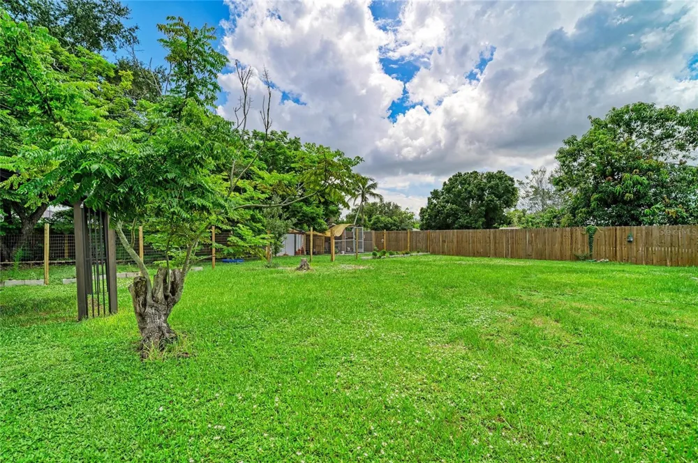 5423 21ST STREET W Bradenton, FL 34207
