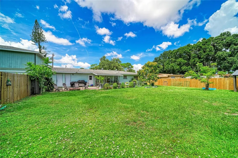 5423 21ST STREET W Bradenton, FL 34207
