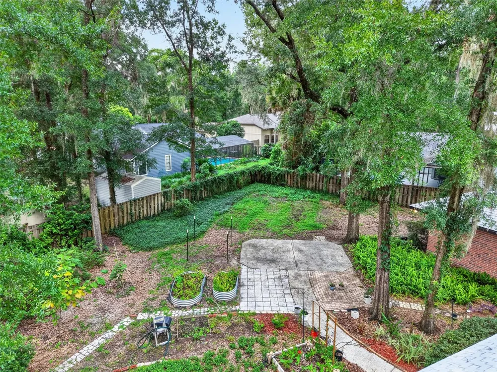 2936 NW 23RD DRIVE Gainesville, FL 32605
