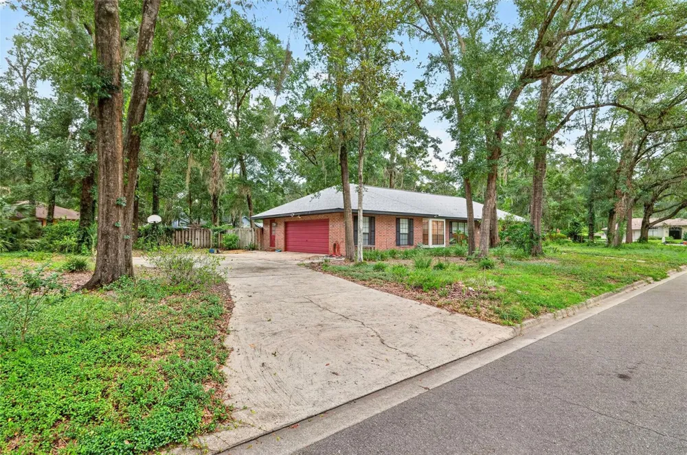 2936 NW 23RD DRIVE Gainesville, FL 32605
