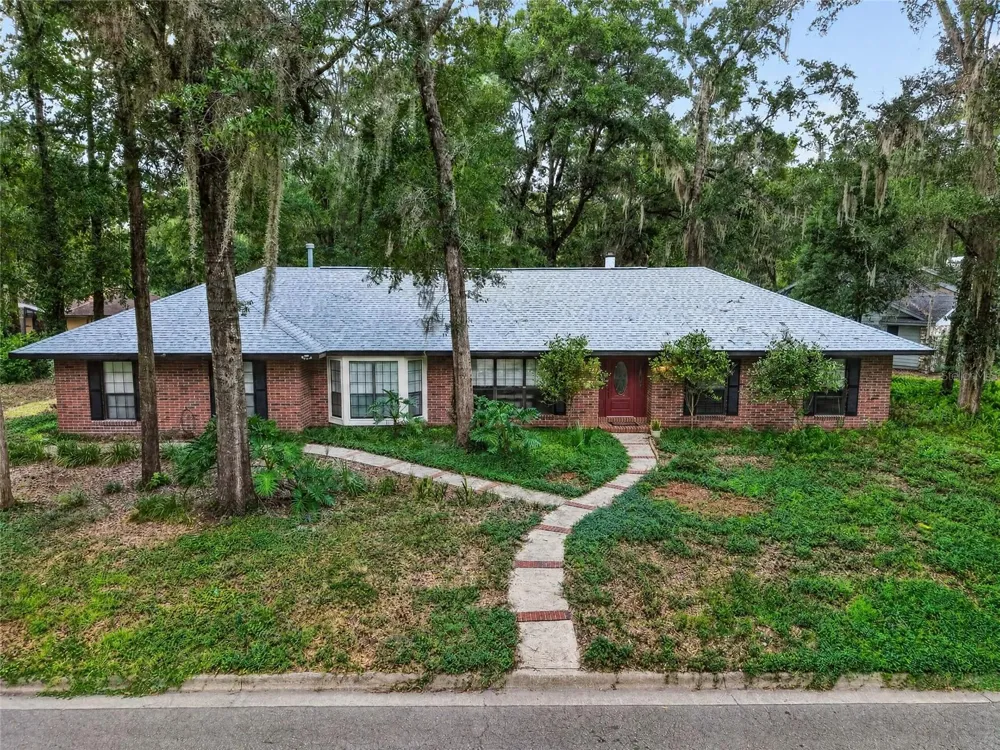 2936 NW 23RD DRIVE Gainesville, FL 32605