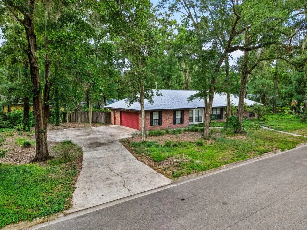 2936 NW 23RD DRIVE Gainesville, FL 32605