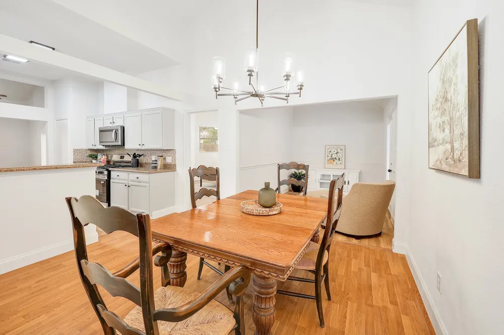 2012 Castle View Drive Austin, TX 78728