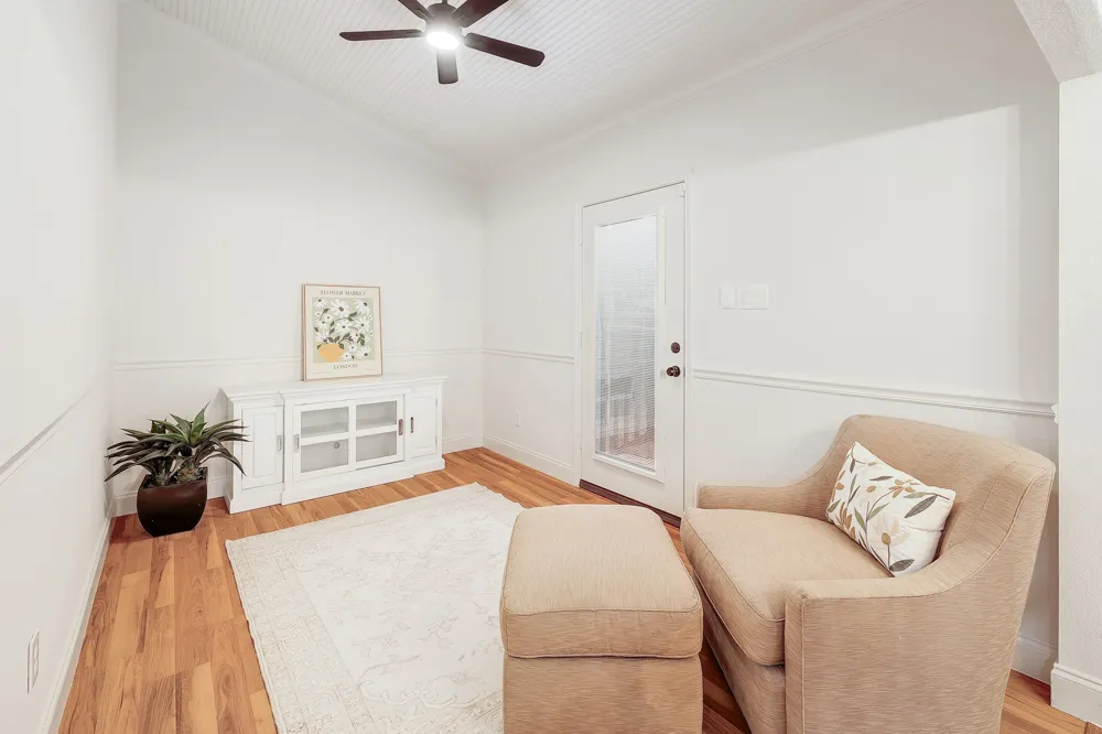 2012 Castle View Drive Austin, TX 78728