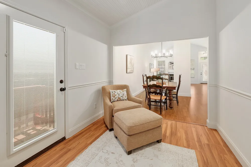 2012 Castle View Drive Austin, TX 78728