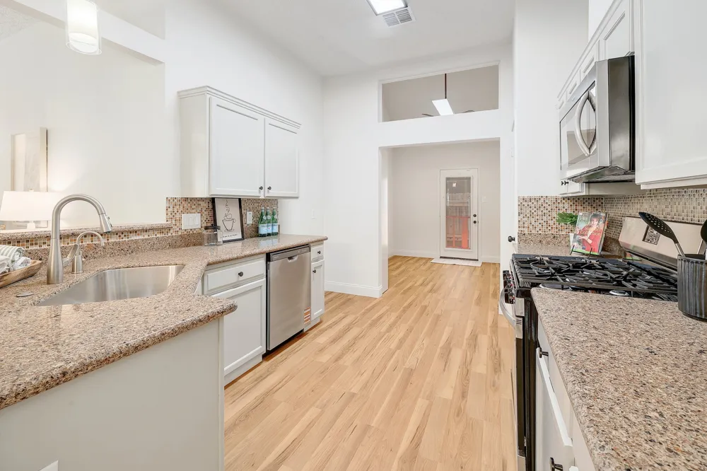2012 Castle View Drive Austin, TX 78728
