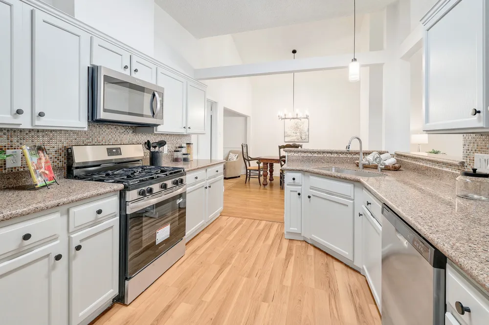 2012 Castle View Drive Austin, TX 78728