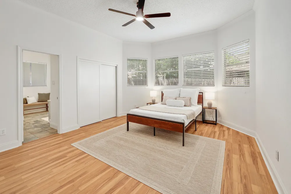 2012 Castle View Drive Austin, TX 78728