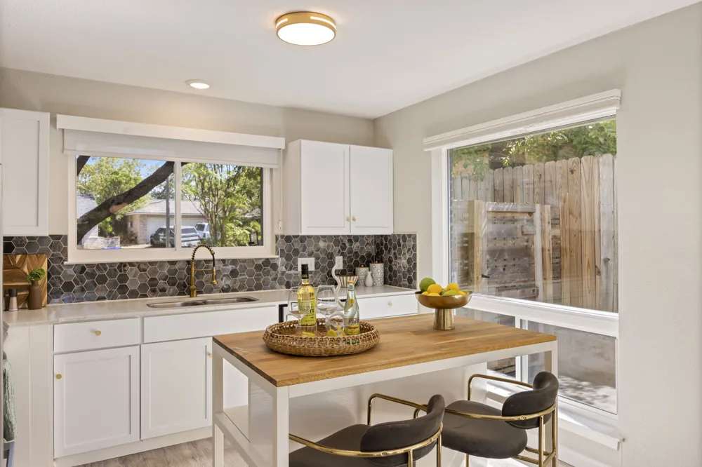 1115 Echo Lane Austin, TX 78745