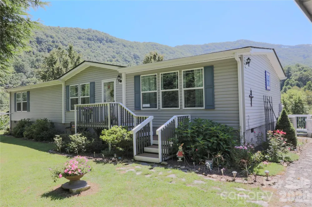 76 Patriot Drive Waynesville, NC 28786