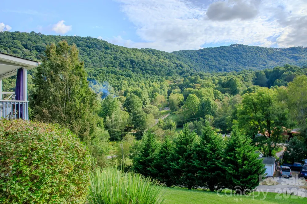 76 Patriot Drive Waynesville, NC 28786