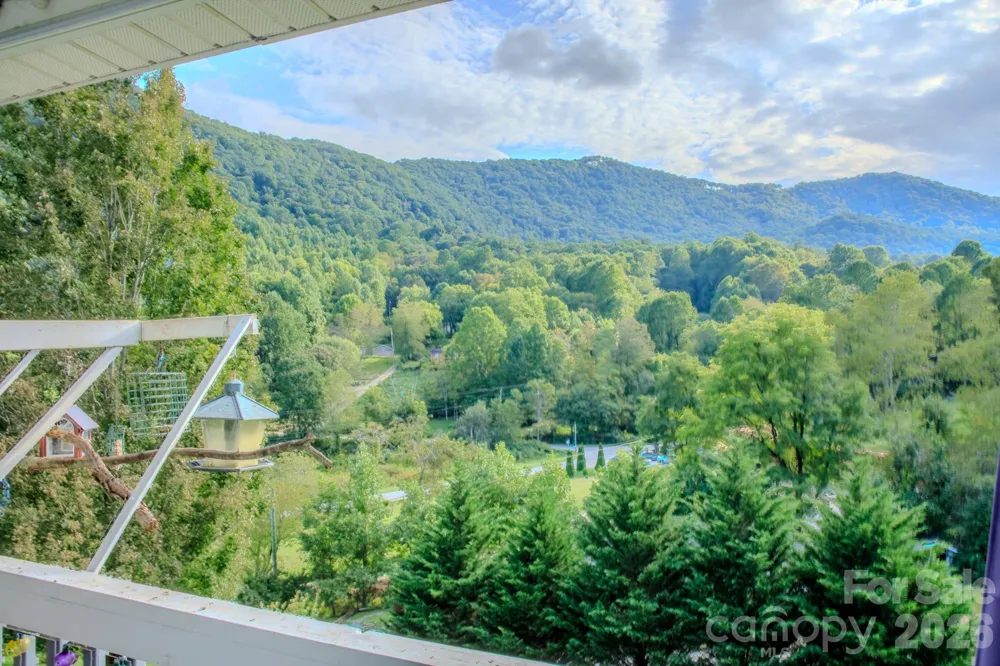 76 Patriot Drive Waynesville, NC 28786